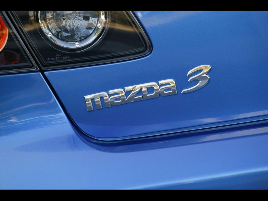  Mazda3 2004 года  (фото 18 из 23)
